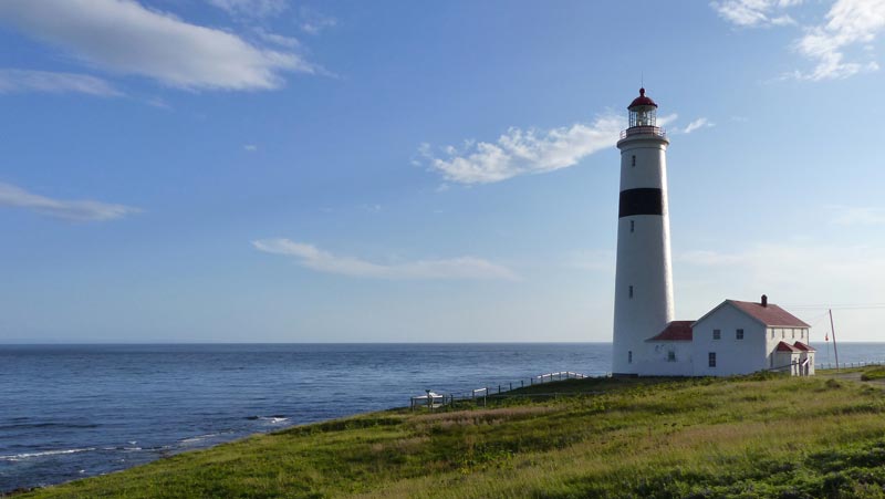 Phare de Pointe-Amour sur le Détroit de
                          Belle-Isle