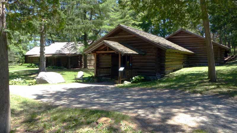 Les maisons en rondin de Beach Gallery