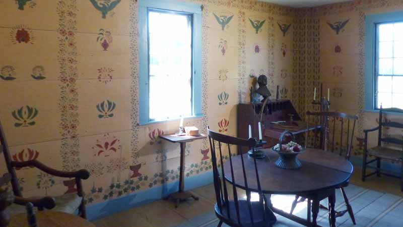 Salon de Stencil House