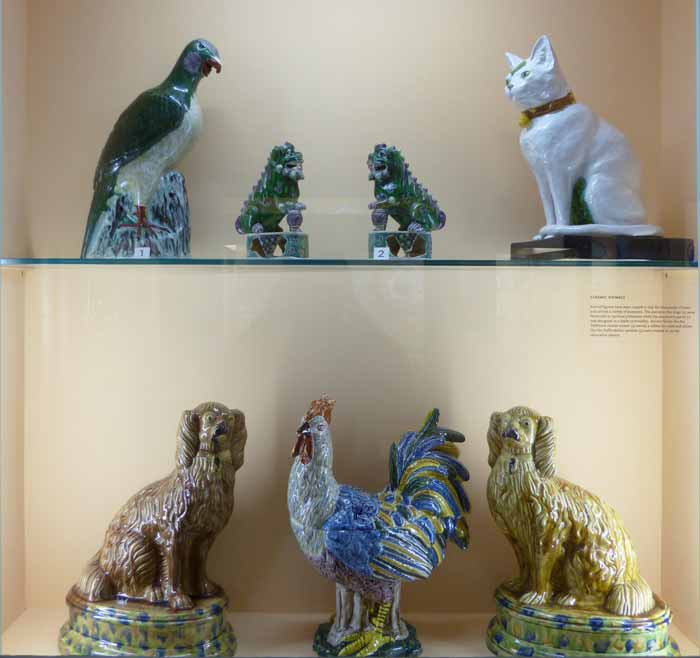 Variety Unit : animaux en céramique