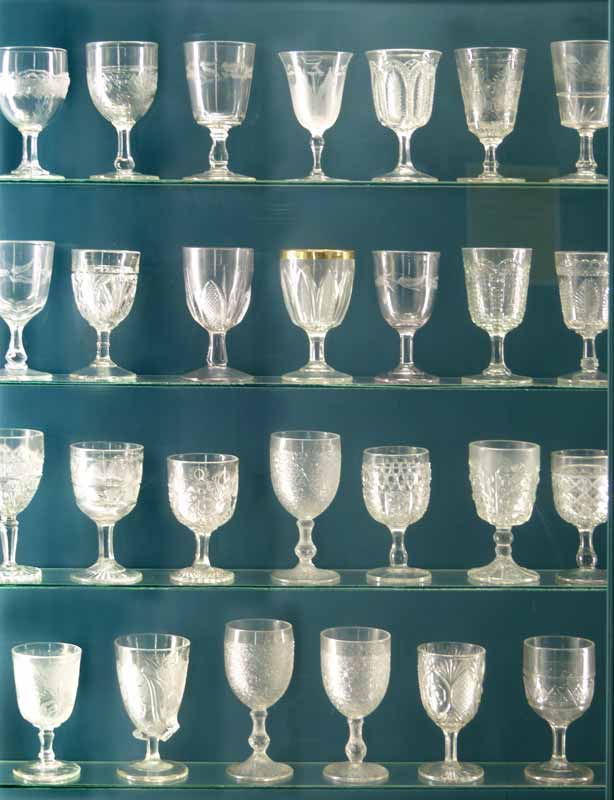 Variety Unit : verres moules et/ou gravés