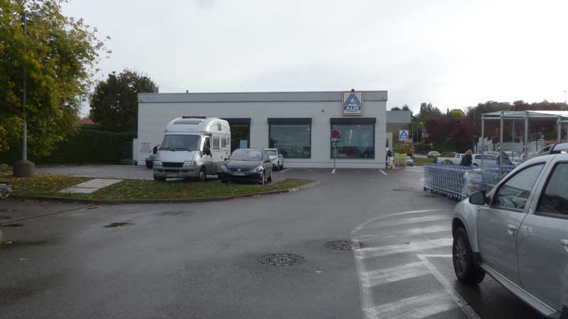 Ste-Foy-les-Lyon-bivouac-chez-Aldi