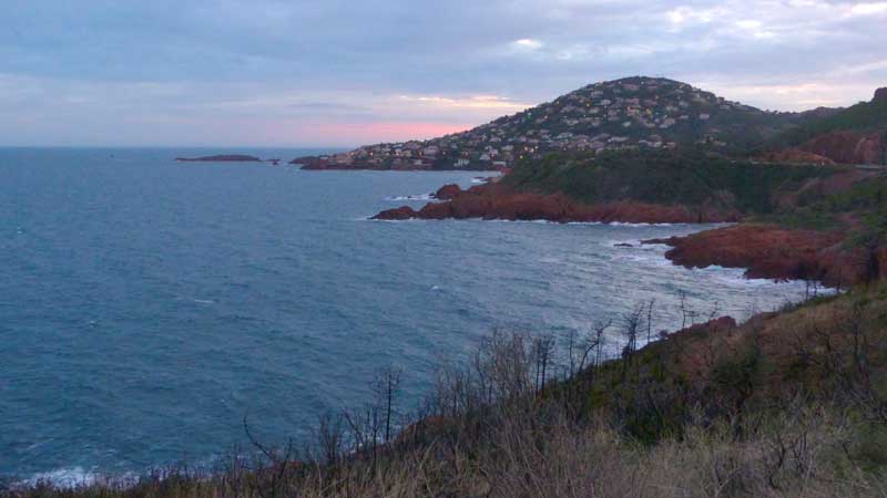 Esterel- : crépuscule sur Aguay