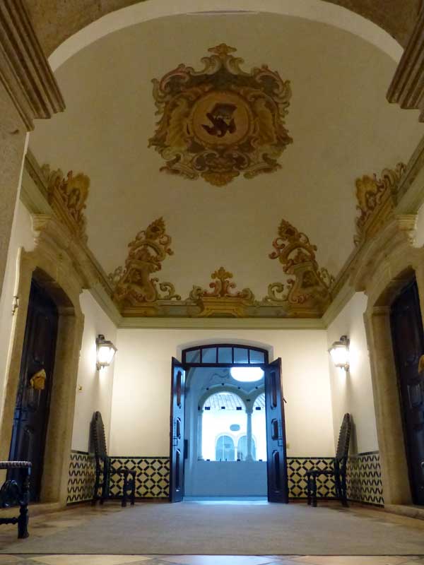 Entrée du cloître du Convento dos los Loios