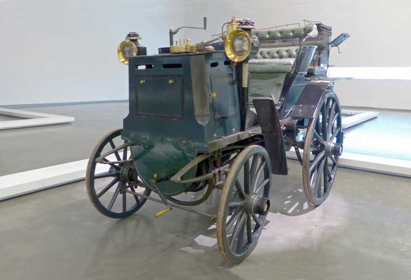 Belem-Musee-des-Carrosses-Panhard-&-Levassor-1ere-voiture-a-circuler-au-Portugal-1895