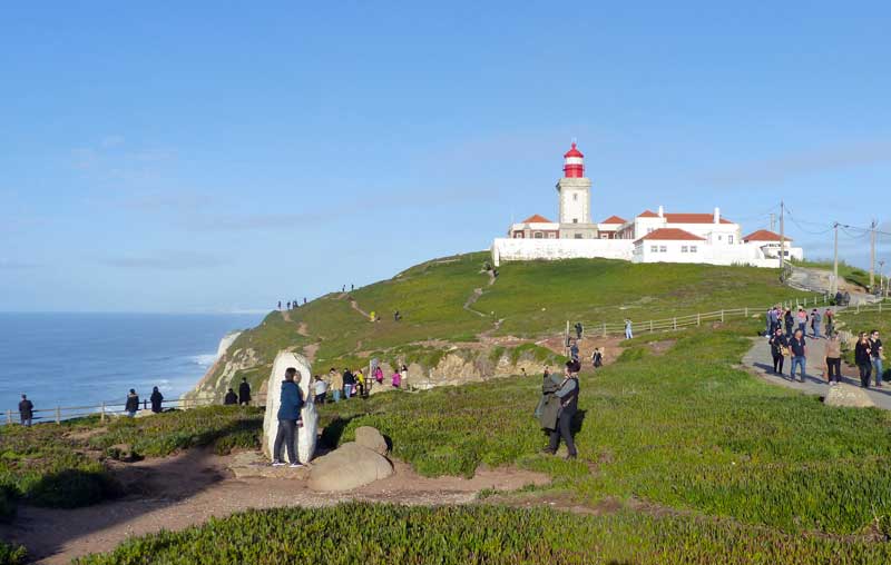 Au
                  pied du phare de Cabo da Roca