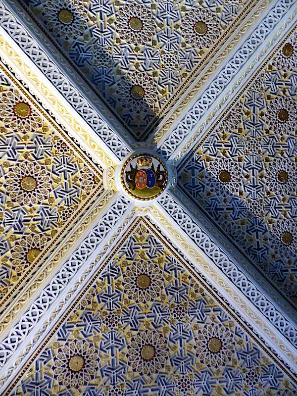Palacio da Pena chambre de Fernando II clé de
                    voute