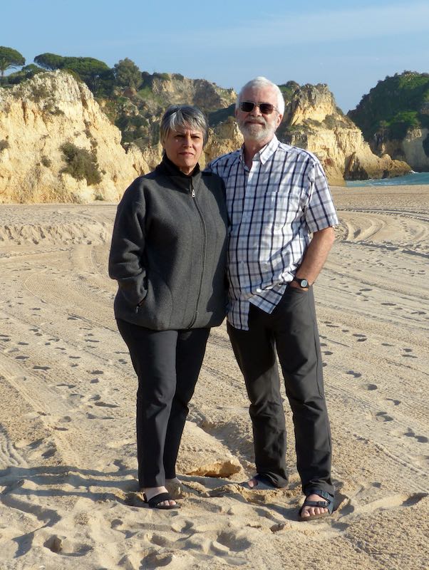 Monque et Jean-Paul sur la Praia dos Tres
                    Imaos