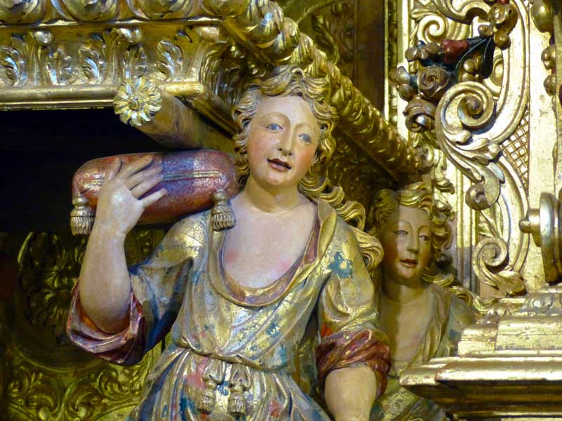 Templo-del-Bom-Jesus-da Cruz : porteurs de la
                  Vierge