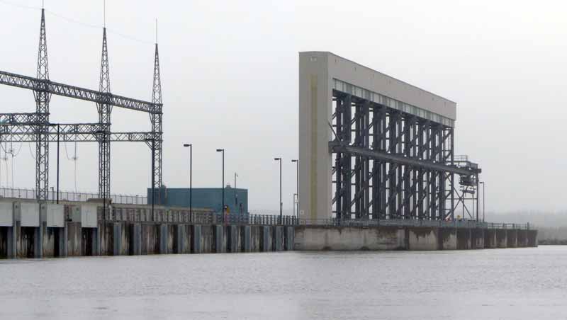 LG1 : portique de l'évacuateur de crue