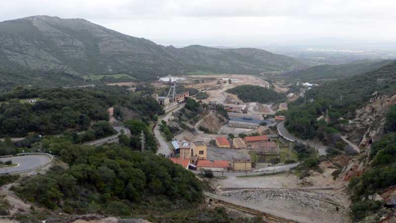 Les anciennes installations minières de
                    Montevecchio maintenant désaffectées