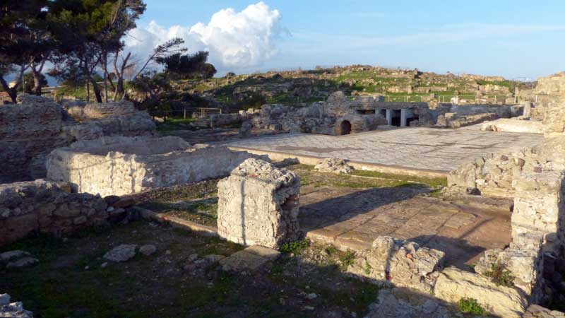 Nora:
          Thermes centrales