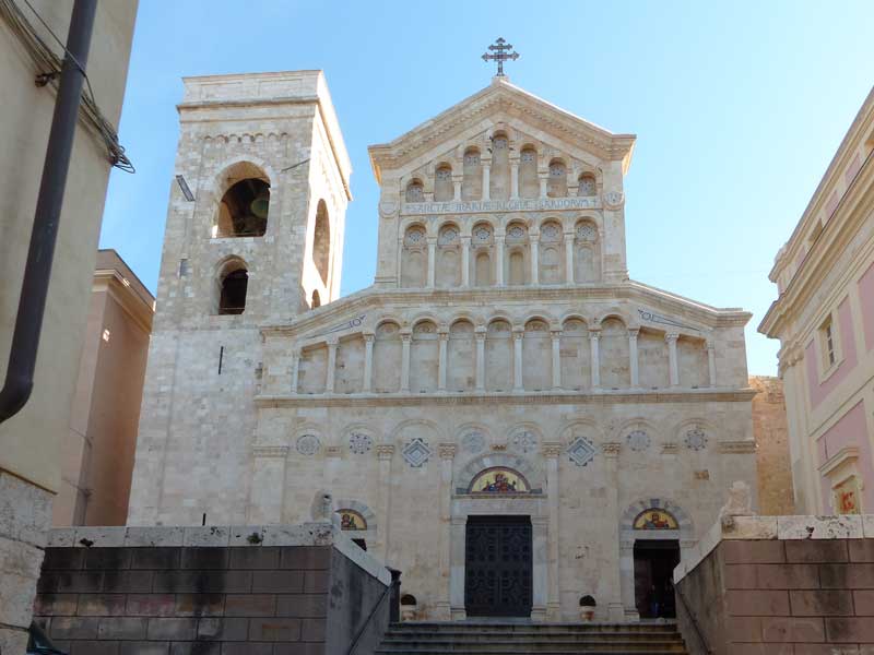 Façade de la cathedrale-di Santa-Maria