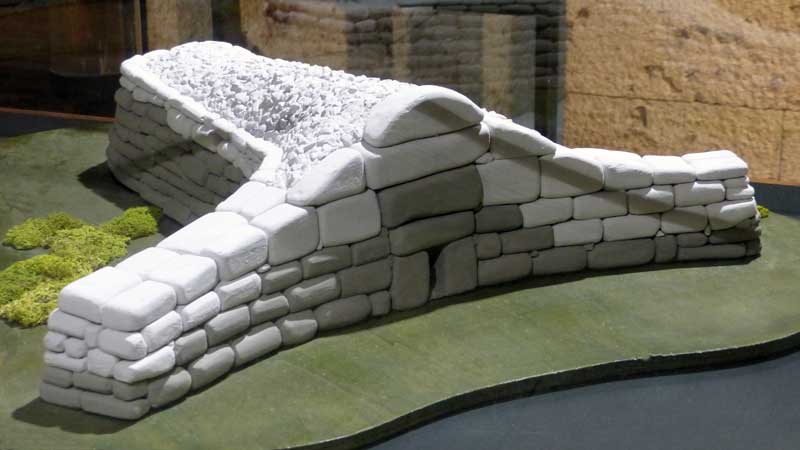 Tombe de géant : maquette isodome
