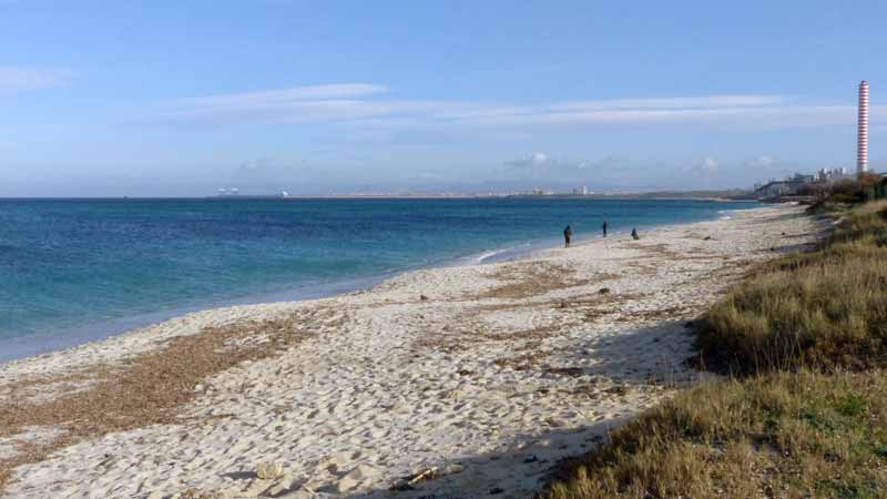 Stagno di Pilo : la plage vers Porto Torres