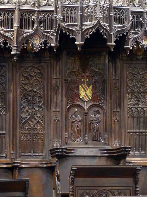 Stalle-du-doyen dans le choeur de la cathedrale
                  de Siguenza