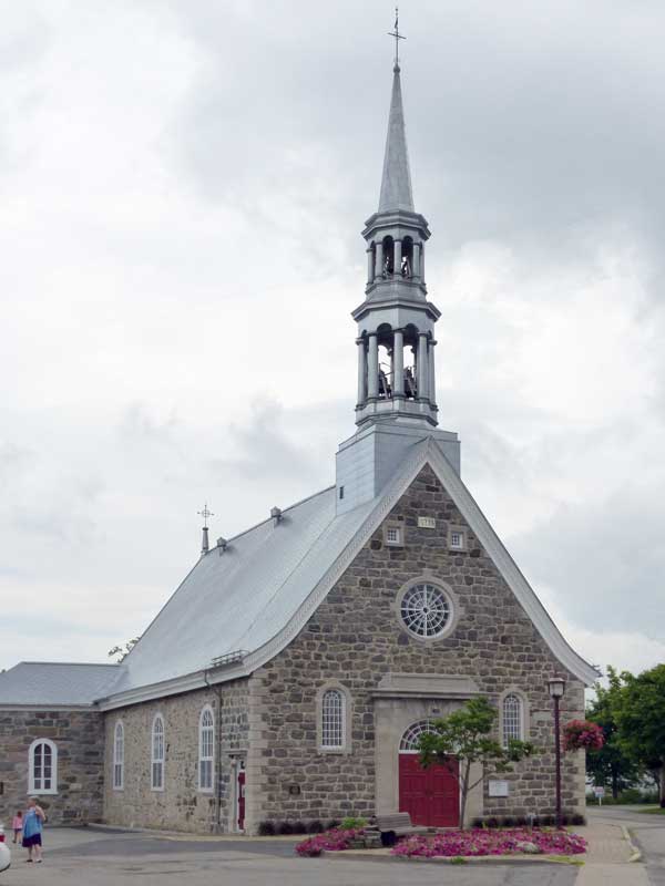 Beaumont-facade-de-l'eglise