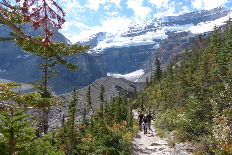 Suite du Sentier de la Plaine des Six Glaciers