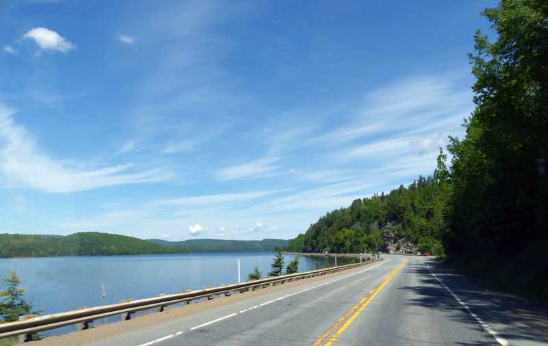 Le-St-Maurice-depuis-la-Rte-155