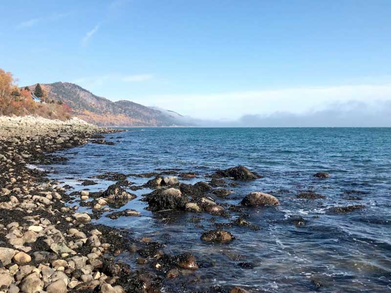 St-Simeon : la côte depuis la
          halte-routiere-de-la-Rivière-Noire