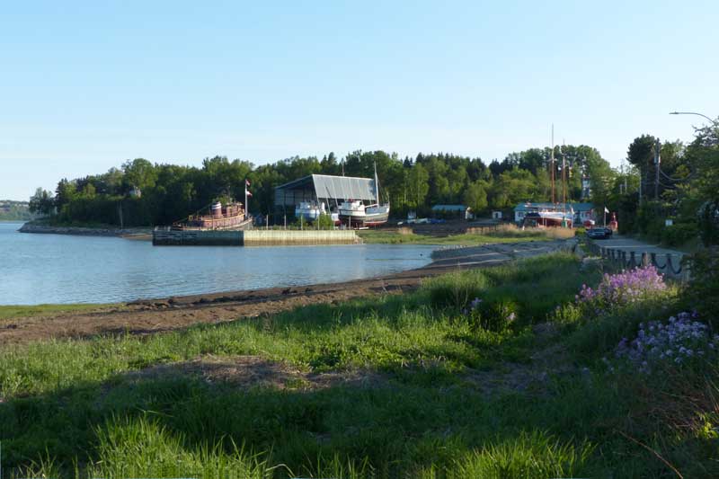 St-Joseph-de-la-Rive-devant-l'eglise-le-Musee-maritime