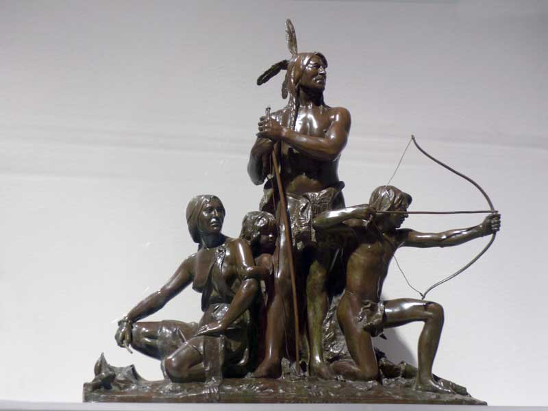 MNBAQ : Algonquins par Louis-Philippe Hébert
                      (1888)