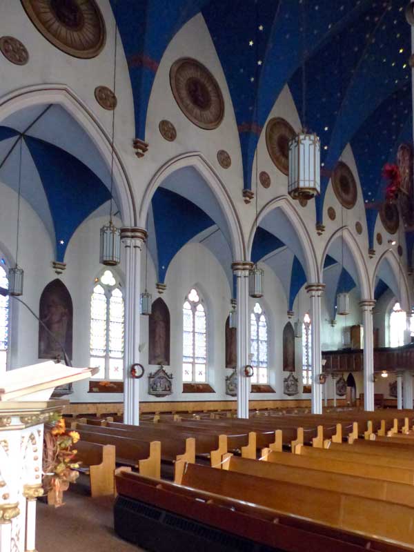 Tignish : bas-côté de l'église St-Simon et
                  St-Jude