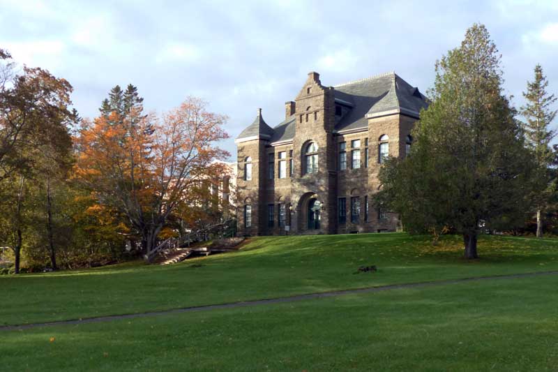 Memramcook : le Monument Lefebvre