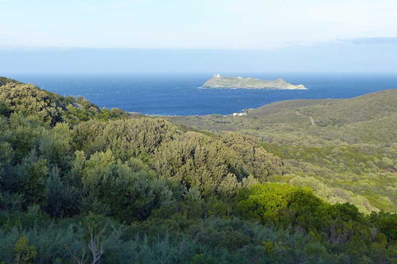 Route-de-Barcaghju-ile-de-la-Giraglia