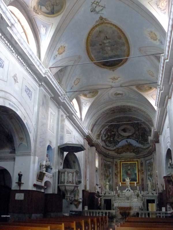 Nonza nef de l'église Ste-Julie