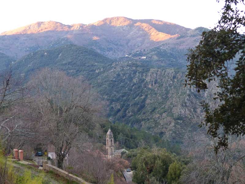 San-Lorenzo au lever du soleil