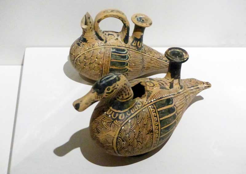 Aléria, Musée archeologique : askos (320-av.J.C)