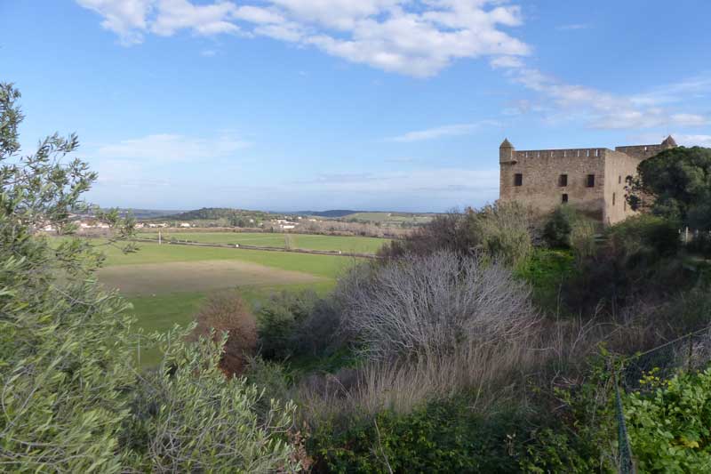 Aleria-fort-Matra-et-la-Plaine