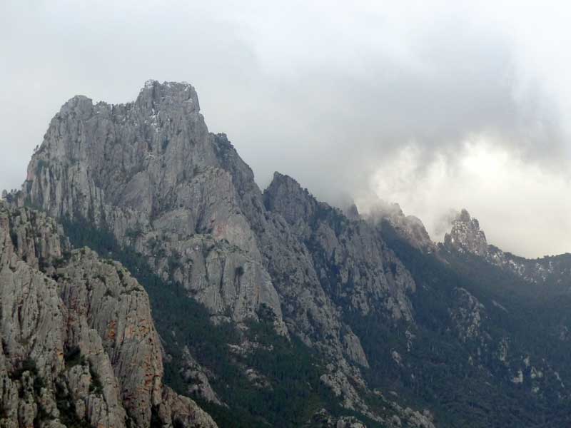 En-descendant-du-Col-de-Bavella-vers-Solenzara