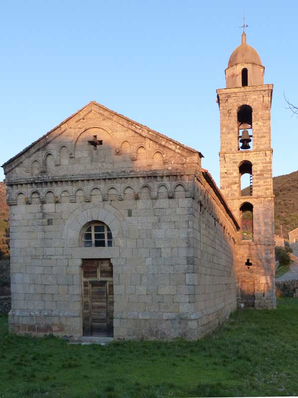 St-Maria-e-Ficaniedda-eglise-Sta-Maria-Assunta-XIIeme-facade