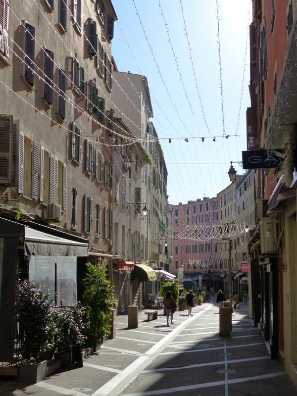 Ajaccio-rue-Cardinal-Fesch