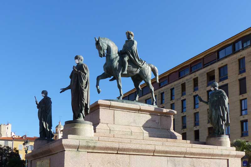 Ajaccio-Place-Ch-de-Gaulle-monument-de-Napoleon-et-ses-freres