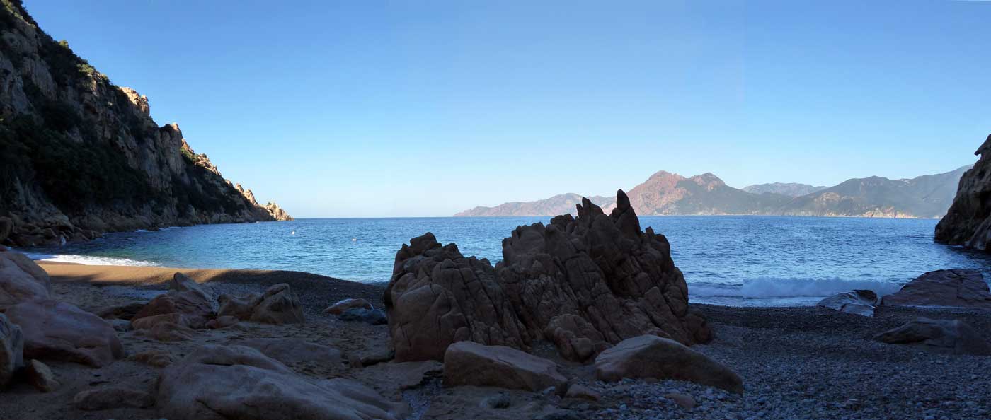Plage de
            Ficaghjola : le golfe