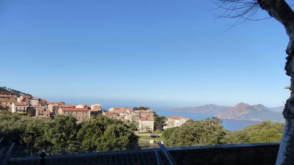 Bourg de Piana depuis la route des Calanche