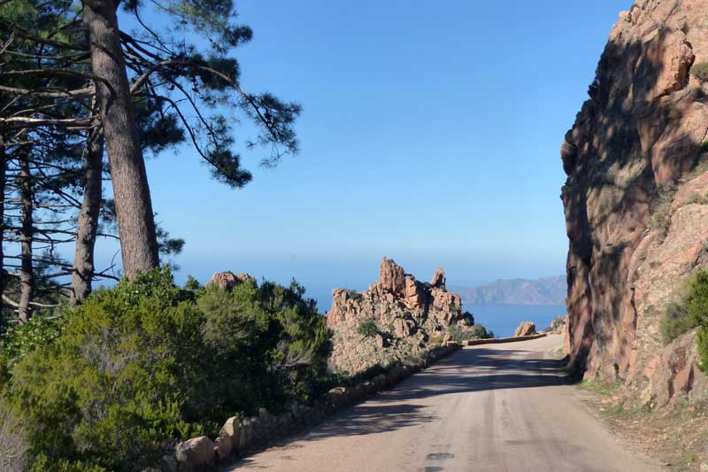 Sur la route des Calanche