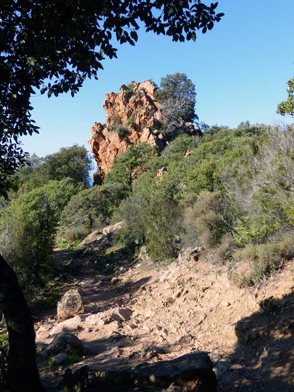sentier-du-Chateau-Fort