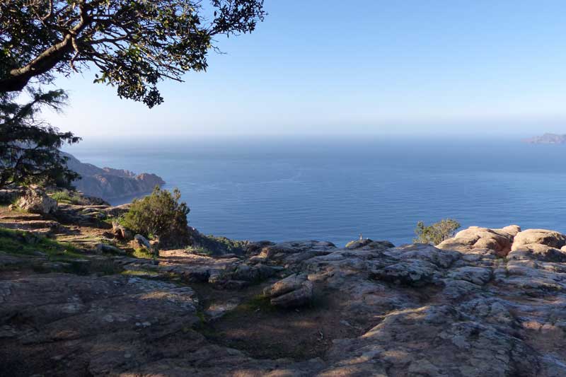 Calanche d Piana : terrasse devant le Château-Fort