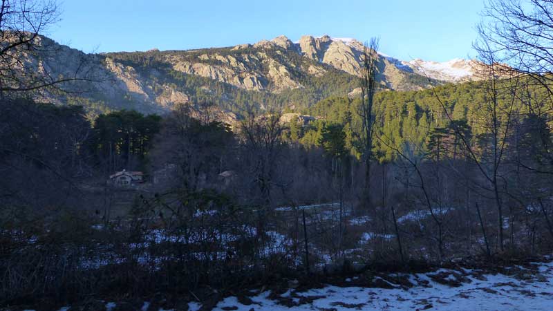 Route-d'Evisa-a-Corte-montee-au-col