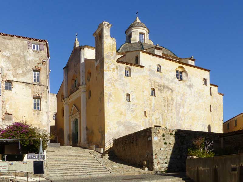 Cathedrale-St-Jean-Baptiste de Calvi
                    depuis-la-Place-d'Arme