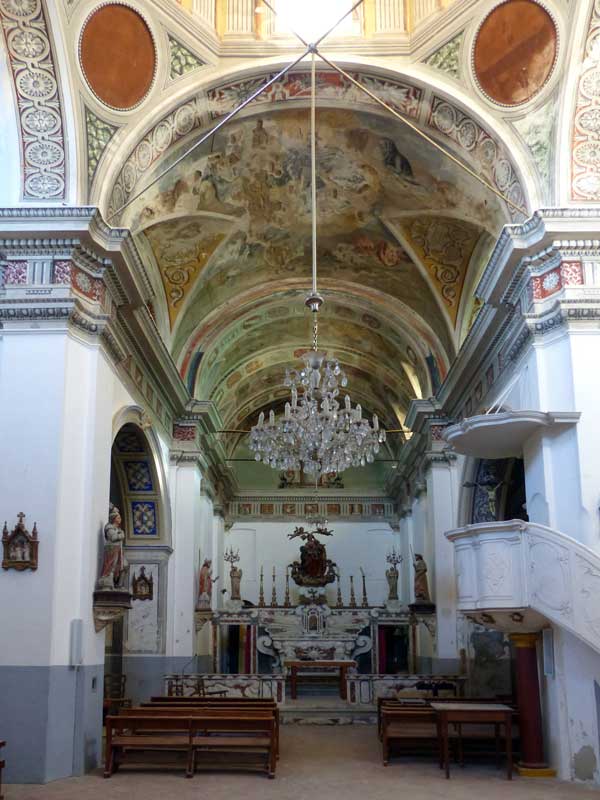 Cateri-choeur-de-Sta-Maria-Assunta