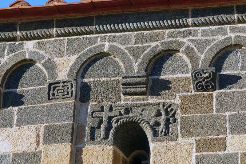 Aregno-eglise-de-la-Ste-Trinite
