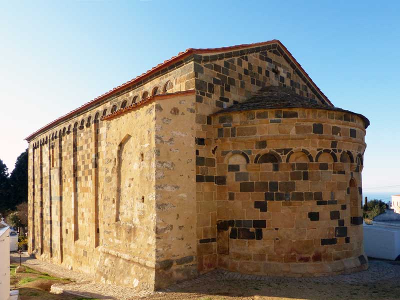 Aregno : église-de-la Ste-Trinite.jpg