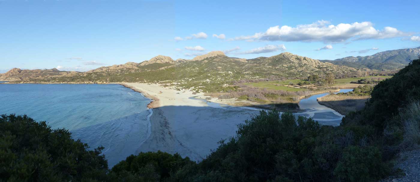 Ostricone-la-plage-et-l'estuaire