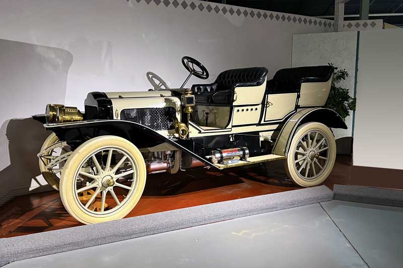 White-Steam-Car-1909
