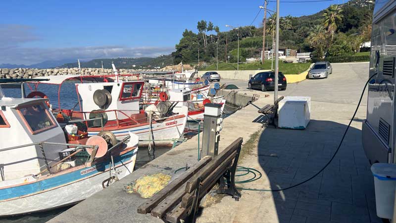 Plein-d'eau-dans-le-port-de-Lygia